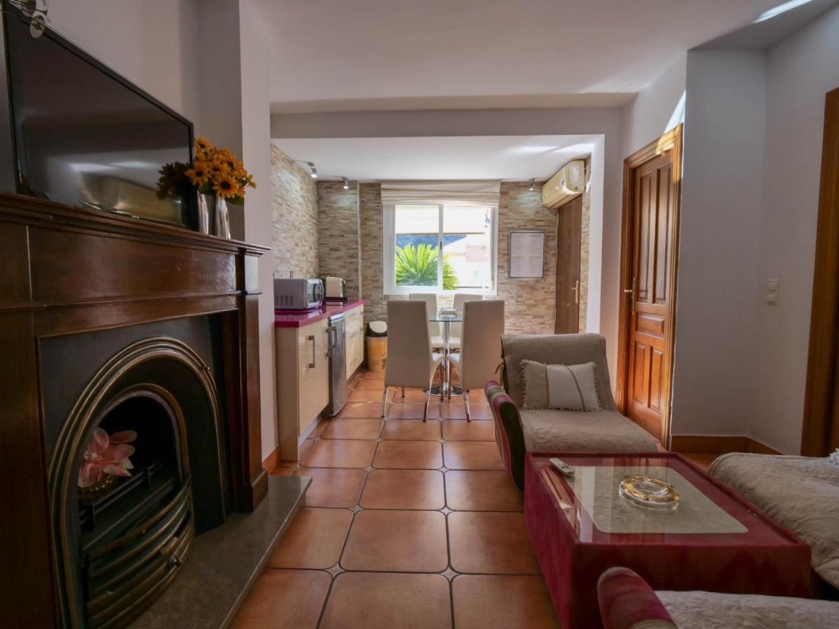 Apartamentos Turisticos Tronca Luxury Granada Exteriör bild