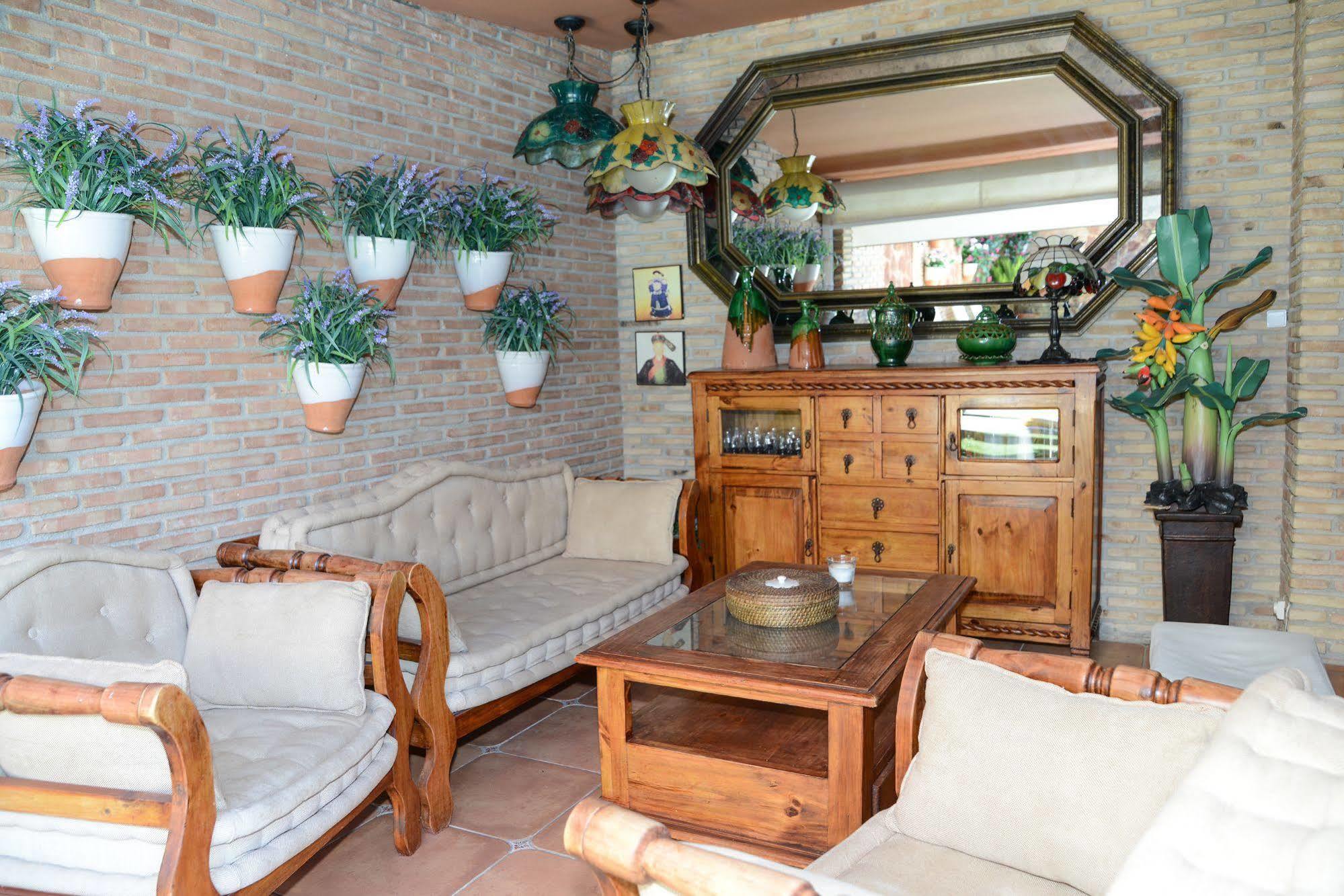 Apartamentos Turisticos Tronca Luxury Granada Exteriör bild