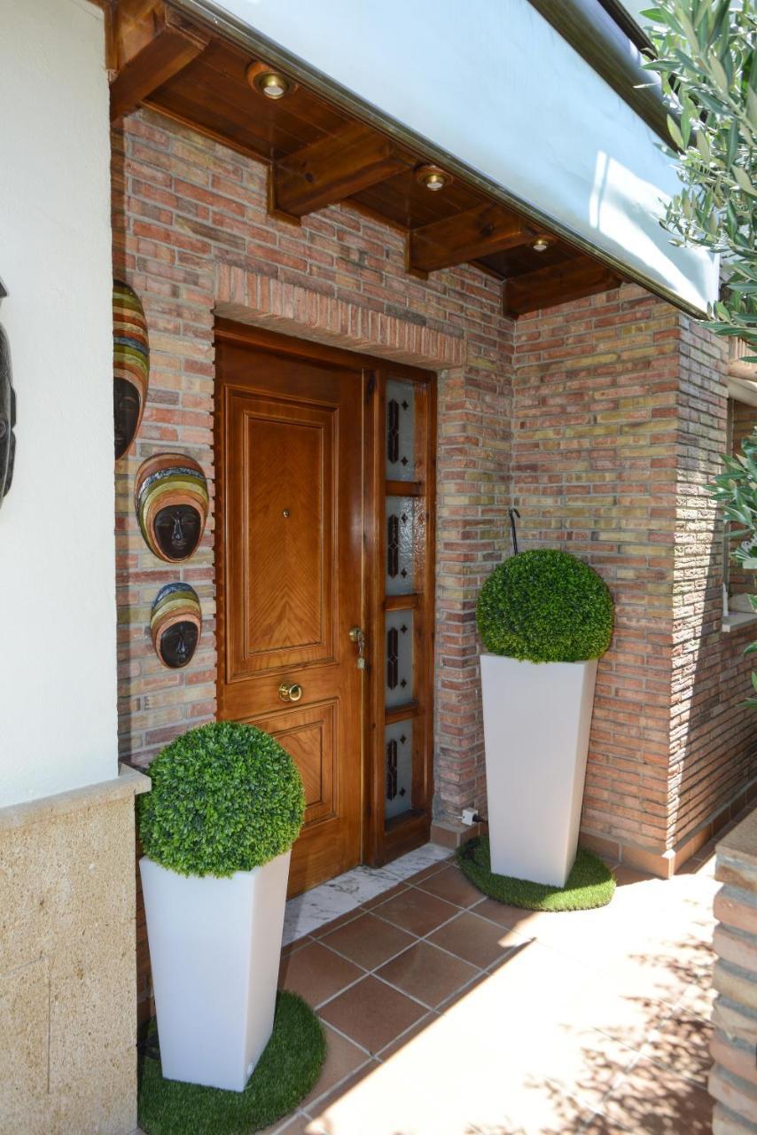 Apartamentos Turisticos Tronca Luxury Granada Exteriör bild