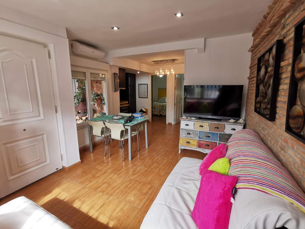 Apartamentos Turisticos Tronca Luxury Granada Exteriör bild